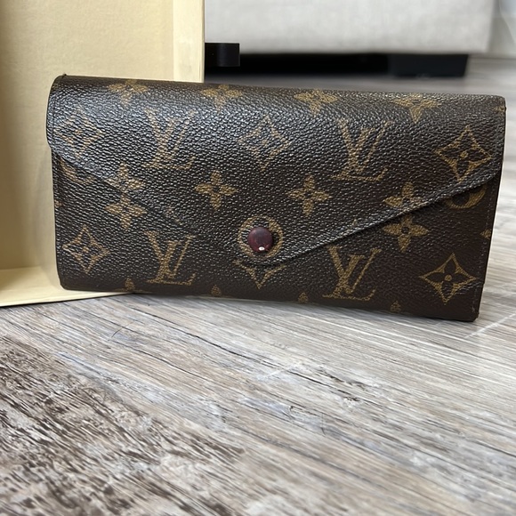 Louis Vuitton - Josephine Monogram Wallet (2013) - Picture 3 of 11